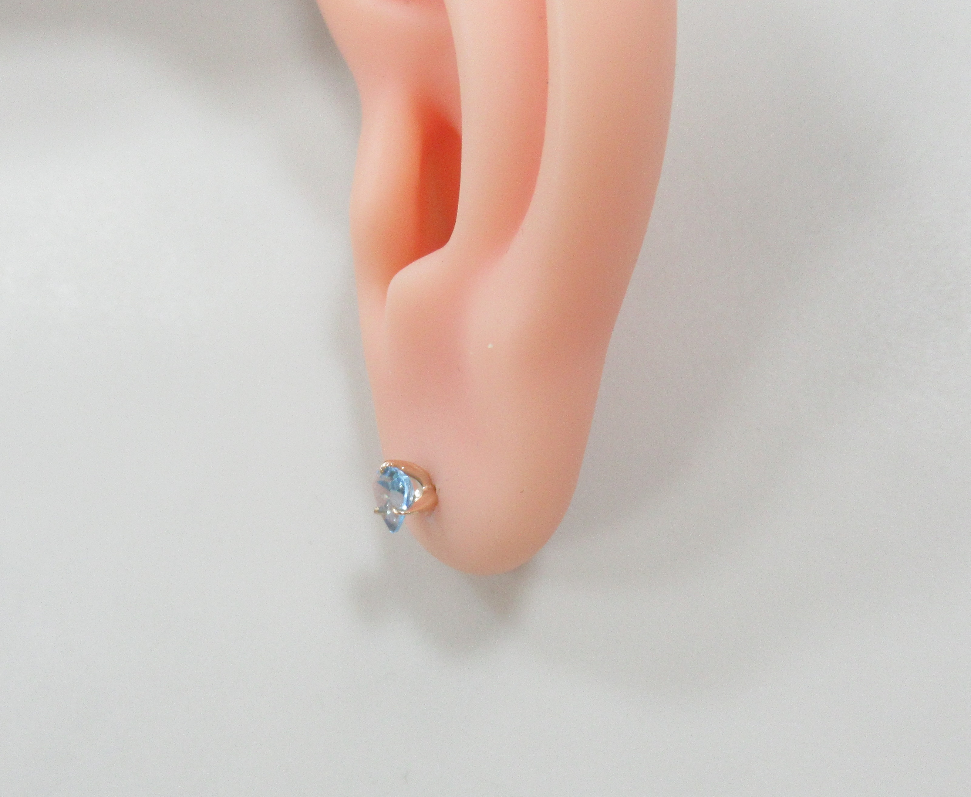 10512-000675 Серьги (Au 585)